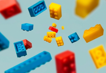 Poznaj historię legendarnej firmy LEGO!